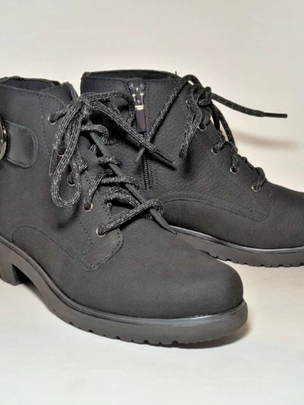 Munro American Bradley II Boots Womens 6M Black Nubuck Leather Combat Ankle Lug